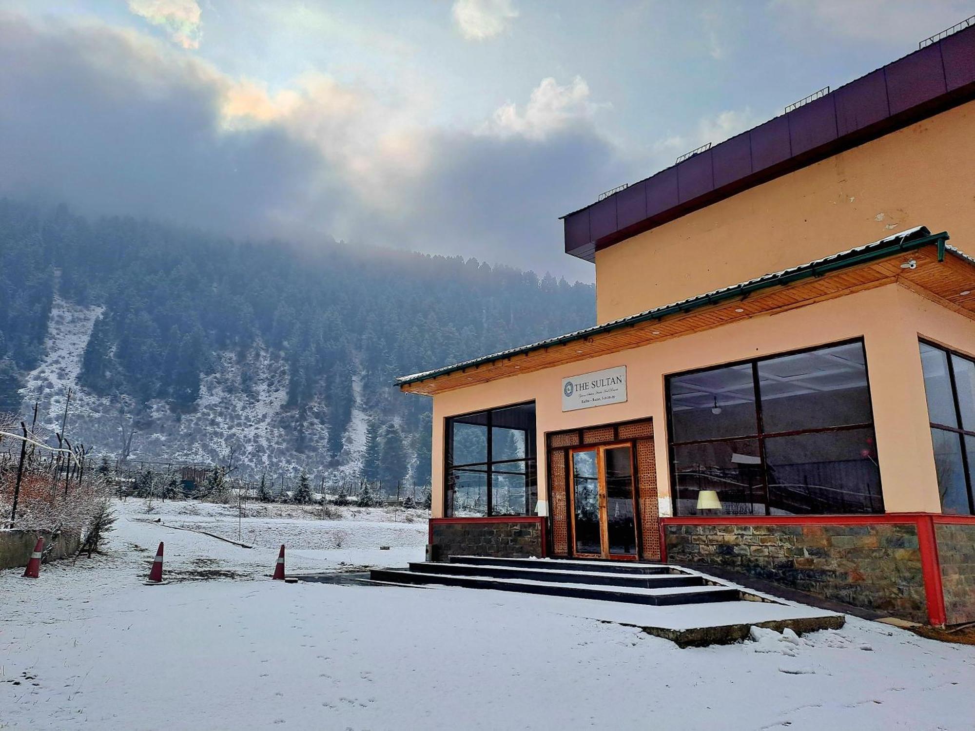 The Sultan Resort Kulan Exteriör bild